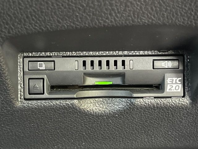 【ETC】高速道路の料金所をストレスなく通過!話題のスポットやサービスエリアに多い「スマートIC」利用時は必須のアイテムです。当店でセットアップを実施、ご納車当日からすぐにご利用いただけます!