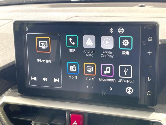 【ディスプレイオーディオ】お手持ちのスマートフォンとの連携で、ナビや音楽再生など各種アプリを使用可能。スマホに近い感覚でお使いいただけます♪