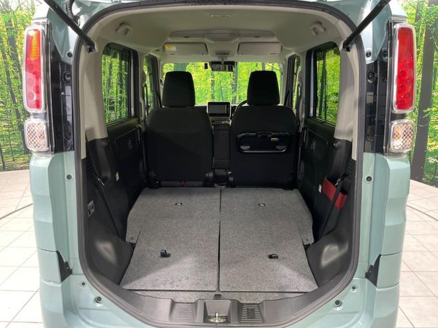 普段のお買い物や通勤、送迎等に十分な荷室スペースを確保しております。セカンドシートを倒すと、大きな荷物の積載も可能です♪