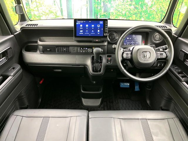 N-BOXカスタムターボ コーディネートスタイル モノトーン