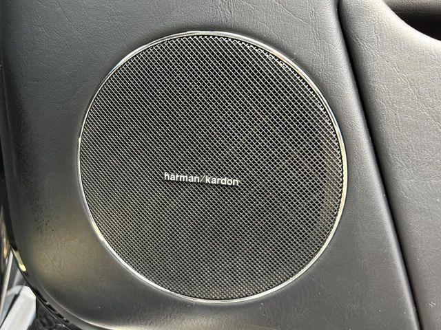 ��harman/kardon�T�E���h�V�X�e��:�I�[�f�B�I��僁�[�J�[����|����v���~�A���X�s�[�J�[�𑕔��B�����̃X�s�[�J�[����A���̗������܂ŕ����鍂�i���ȉ��y�����y���݂��������܂��B