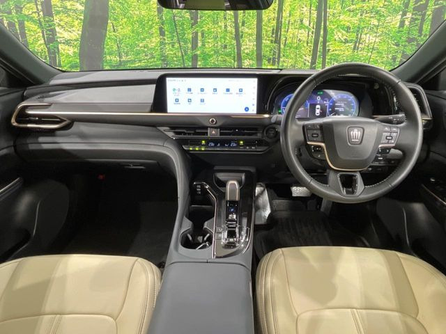 クラウンクロスオーバー2.5 G E-Four 4WD