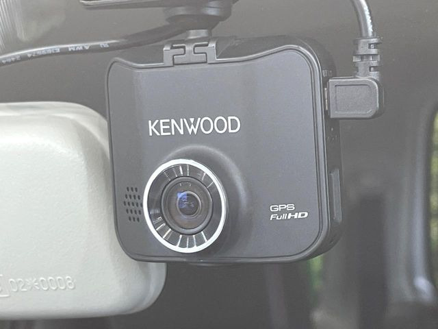 【ドライブレコーダー】ドライブレコーダー装備!走行中はもちろん、あおり運転や事故に遭遇した際、映像で記録し、万一のリスクに備えます。※記録用SDカードはお客様ご自身でご準備いただく必要があります。