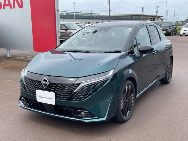 ノートオーラ1.2 G FOUR レザーエディション 4WD