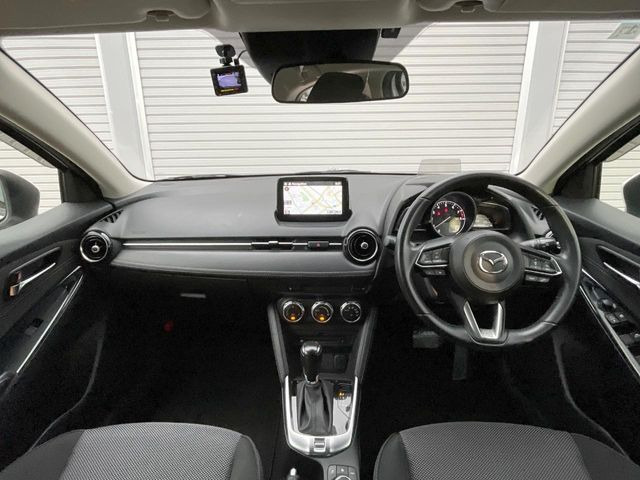 デミオ1.3 13S ツーリング