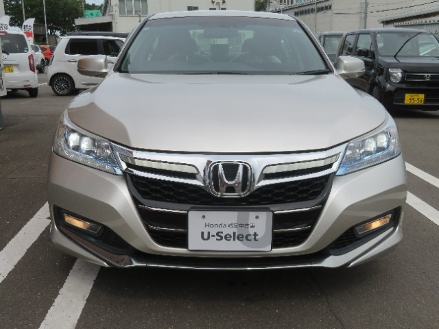 アコードハイブリッド2.0 LX