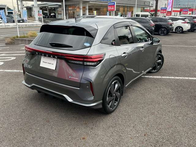 ノートオーラ1.2 G レザーエディション