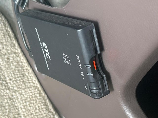 【ETC】高速道路の料金所をストレスなく通過!話題のスポットやサービスエリアに多い「スマートIC」利用時は必須のアイテムです。当店でセットアップを実施、ご納車当日からすぐにご利用いただけます!