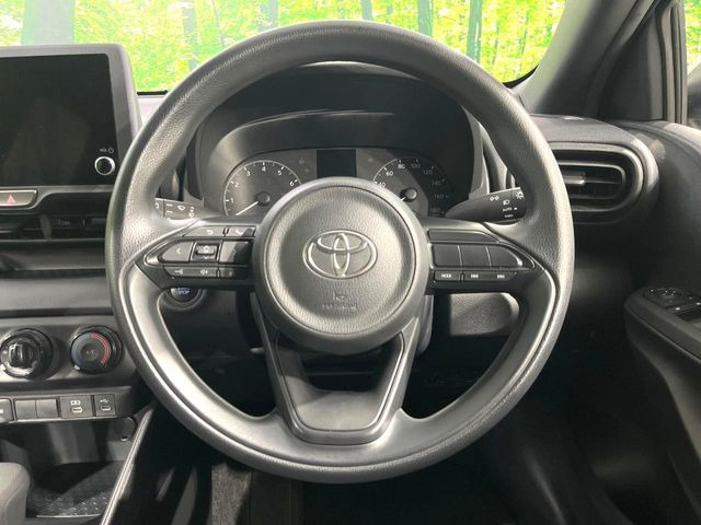 【ステアリングスイッチ】運転中、前方から目線をそらすことなく、オーディオ等の操作が可能な便利機能!安心&快適なドライブを演出してくれます♪