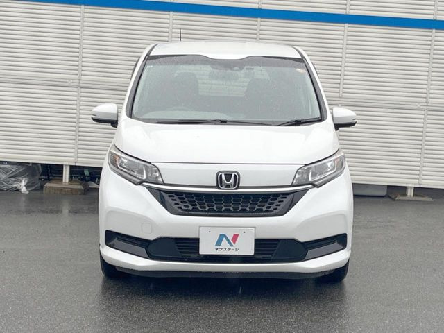 弊社では、全車『修復歴なし』のお車のみ取り扱っております。専任バイヤーによる厳選した仕入れの後、入庫後の車両チェックを行い、ネクステージが認定した高品質な中古車をご提供しております。