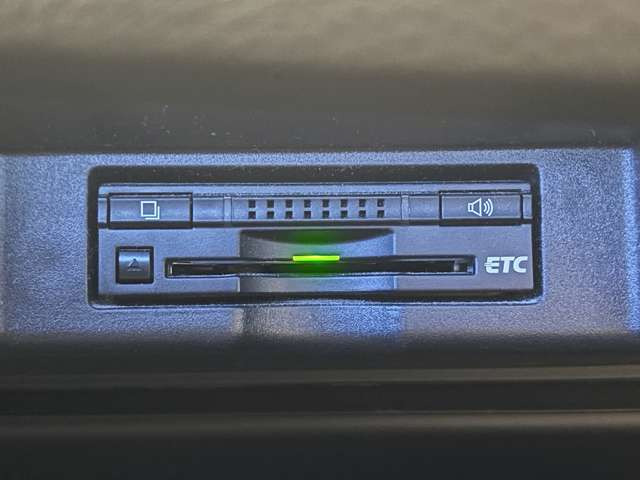 【純正ビルトインETC】装備済み☆長距離ドライブの必需品!高速道路の料金所も楽々通過できますね♪