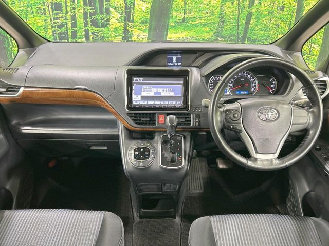 ヴォクシー2.0 ZS