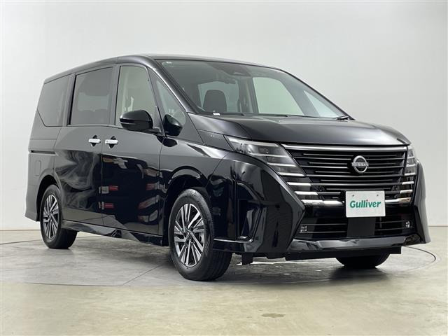 セレナ1.4 e-4ORCE ハイウェイスターV 4WD