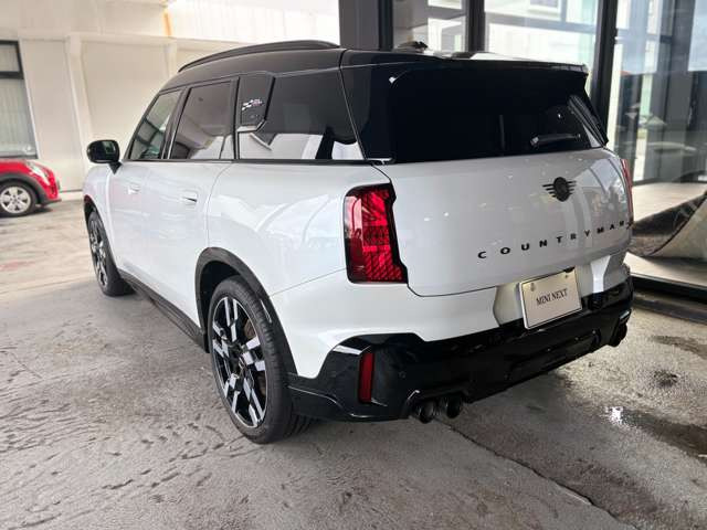 ミニカントリーマンジョン クーパー ワークス ALL4 DCT 4WD