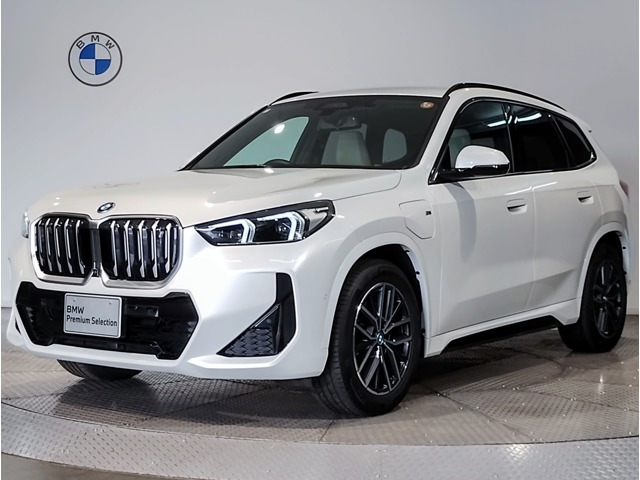 iX1xドライブ30 Mスポーツ 4WD