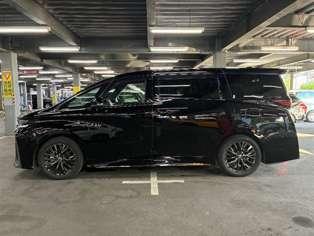 ヴェルファイアハイブリッド 2.5 Z プレミア E-Four 4WD