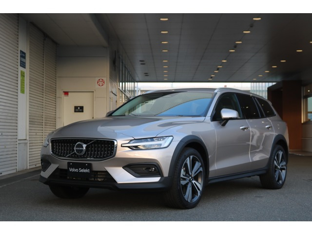 V60クロスカントリーウルトラ B5 AWD 4WD
