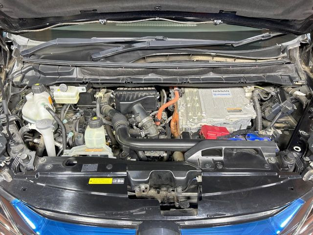 親切・丁寧な専門メカニックスタッフが応対!・車検・点検整備・事故等の修理などアフターサービスも安心。お車のカスタマイズもネクステージのサービススタッフまでご相談ください!