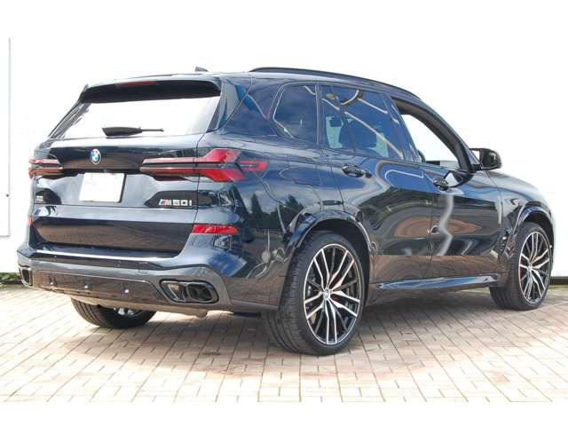 X5M60i xドライブ 4WD