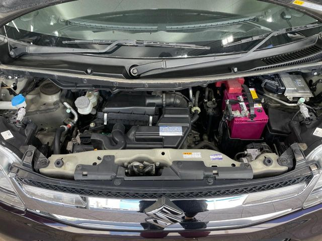 親切・丁寧な専門メカニックスタッフが応対!・車検・点検整備・事故等の修理などアフターサービスも安心。お車のカスタマイズもネクステージのサービススタッフまでご相談ください!