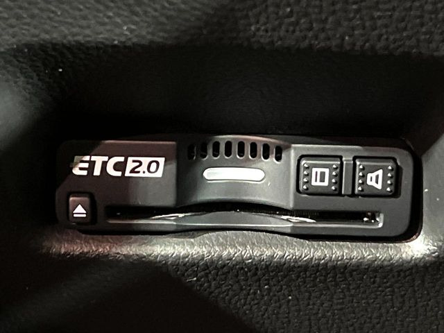 【ETC】高速道路の料金所をストレスなく通過!話題のスポットやサービスエリアに多い「スマートIC」利用時は必須のアイテムです。当店でセットアップを実施、ご納車当日からすぐにご利用いただけます!