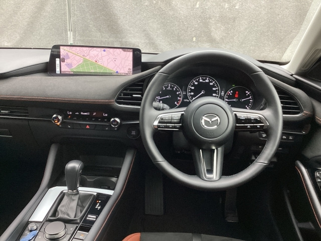 MAZDA3セダン