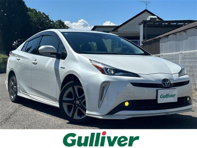 プリウス1.8 S ツーリングセレクション E-Four 4WD
