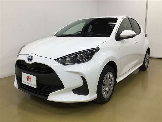 ヤリス1.5 ハイブリッド X E-Four 4WD