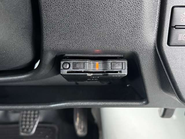 ☆高機能の鈑金工場を完備しています☆大事な愛車が傷ついたときでも安心です☆当社自慢の技術屋にお任せください☆