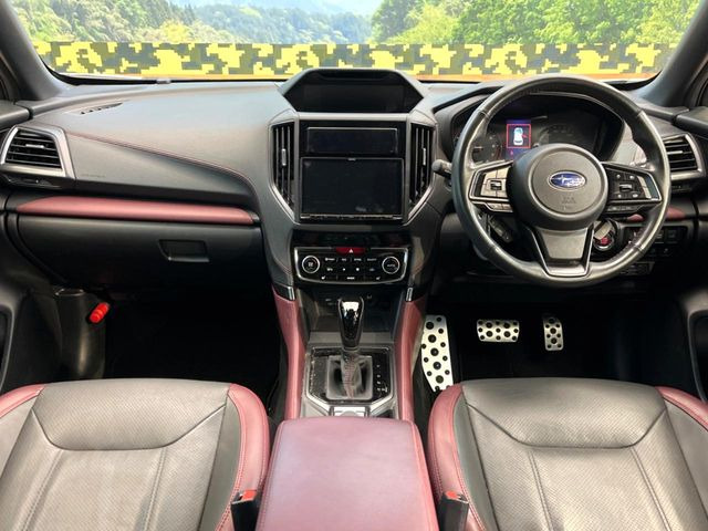 フォレスター1.8 STI スポーツ 4WD