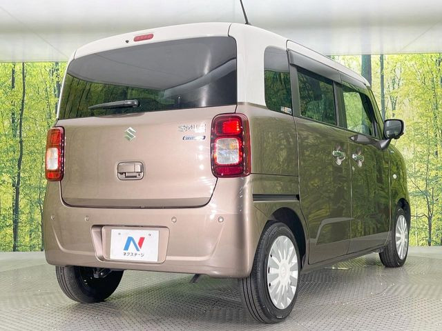 高透明度のガラス皮膜で撥水はもちろん、上質なツヤ・光沢を実現。紫外線や酸性雨から大切な愛車を保護し、色あせ・劣化を防止。「弾スプラッシュコート」、「弾プリミッサコート」からお選びいただけます。