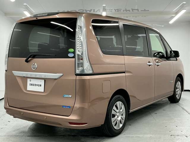 セレナ2.0 20X Vセレクション+Safety S-HYBRID