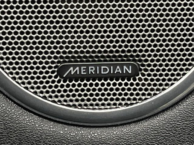 ��MERIDIAN�T�E���h�V�X�e��:���f�����ɍœK�Ȓ������{���ꂽ�A�n�C�G���h�T�E���h�V�X�e���ł��B�ʏ�̃X�s�[�J�[�Ɣ�r���Ă����̍L���肪�������܂��B���񂲗��X�̏ゲ�̊����������B