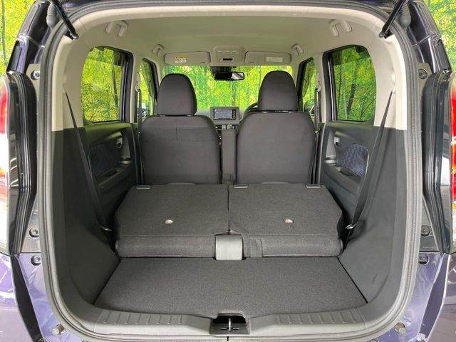 普段のお買い物や通勤、送迎等に十分な荷室スペースを確保しております。セカンドシートを倒すと、大きな荷物の積載も可能です♪
