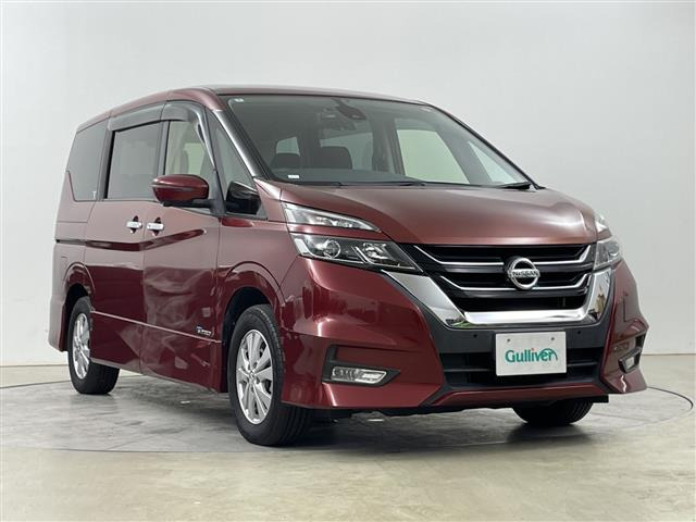 セレナ2.0 ハイウェイスター Vセレクション 4WD