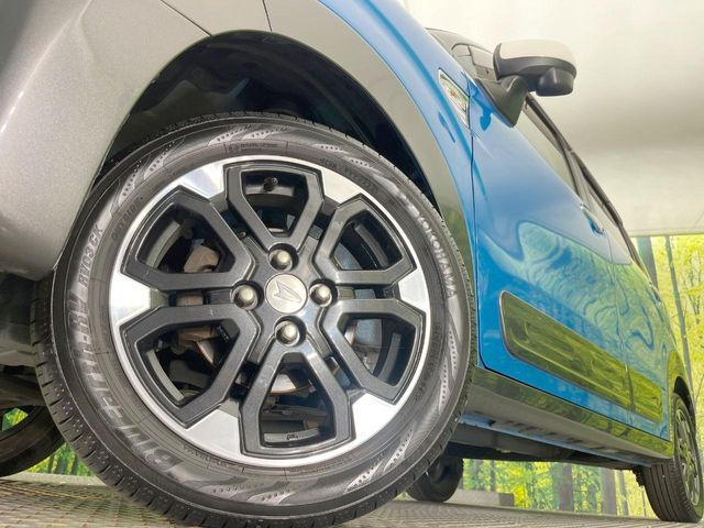 �y�����A���~�z�C�[���z�O�ςɃ}�b�`���������A���~�z�C�[���𑕒����Ă���܂��B�e��ЊO�A���~�z�C�[����A�X�^�b�h���X�^�C�����戵�����Ă���܂��B���񂲑��k����������