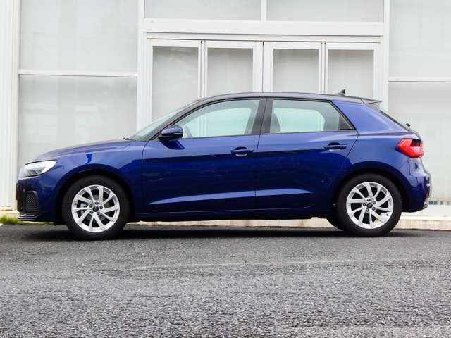 A1スポーツバック25 TFSI アドバンスド