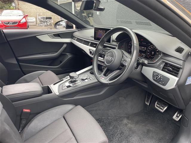 A5スポーツバック2.0 TFSI スポーツ