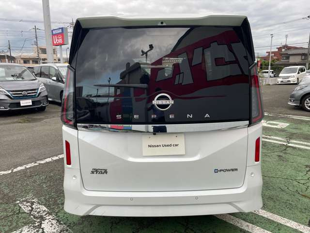 セレナ1.4 e-POWER ハイウェイスターV