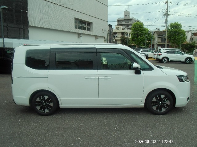 ステップワゴン2.0 e:HEV エアー EX