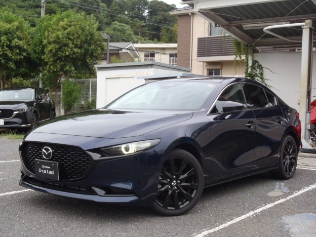 MAZDA3セダン