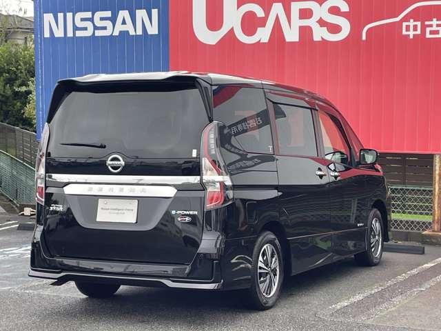 セレナ1.2 e-POWER ハイウェイスターV