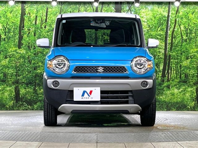 弊社では、全車『修復歴なし』のお車のみ取り扱っております。専任バイヤーによる厳選した仕入れの後、入庫後の車両チェックを行い、ネクステージが認定した高品質な中古車をご提供しております。