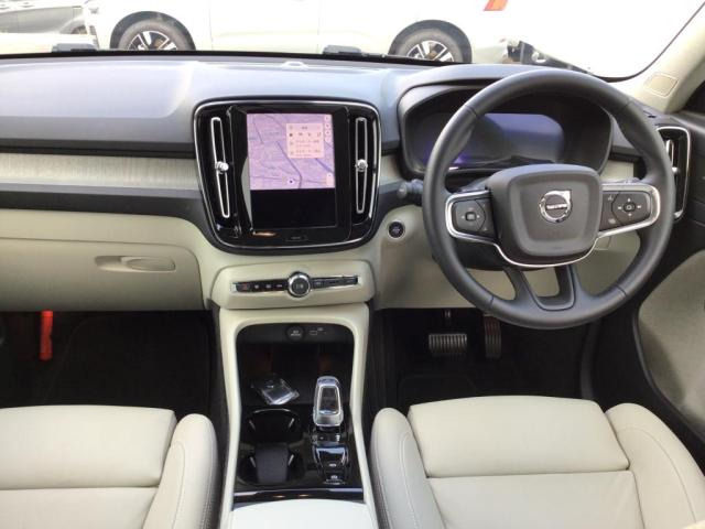 XC40ウルトラ B4 AWD 4WD