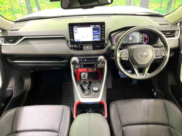 RAV42.0 アドベンチャー オフロードパッケージ 4WD