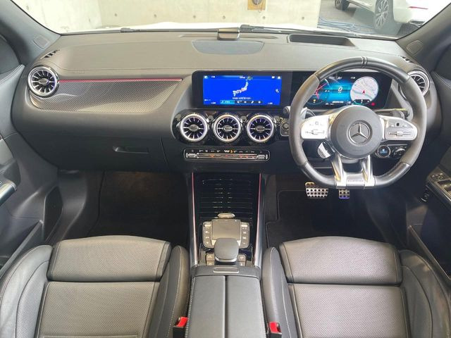 GLAクラスAMG GLA45 S 4マチックプラス 4WD