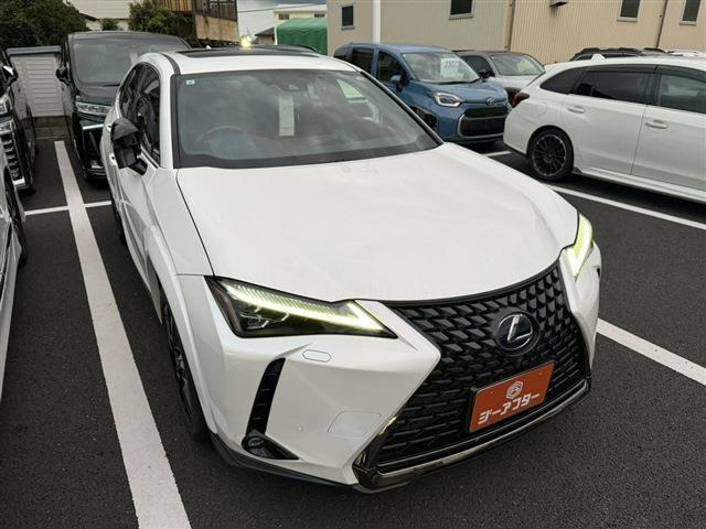 UX250h エレガント ブラック