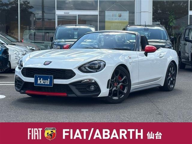 アバルト124スパイダー1.4