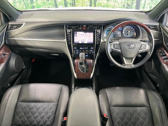 ハリアー2.5 ハイブリッド E-Four プレミアム アドバンスドパッケージ 4WD