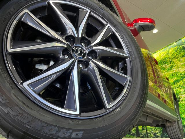 �y����19�C���`�A���~�z�C�[���z�O�ςɃ}�b�`���������A���~�z�C�[���𑕒����Ă���܂��B�e��ЊO�A���~�z�C�[����A�X�^�b�h���X�^�C�����戵�����Ă���܂��B���񂲑��k����������